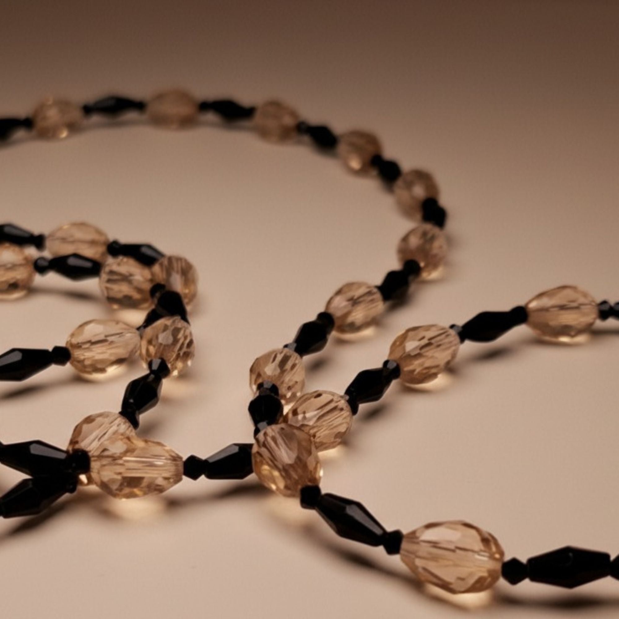 Quiet Luxury in Glass – Amber Noir