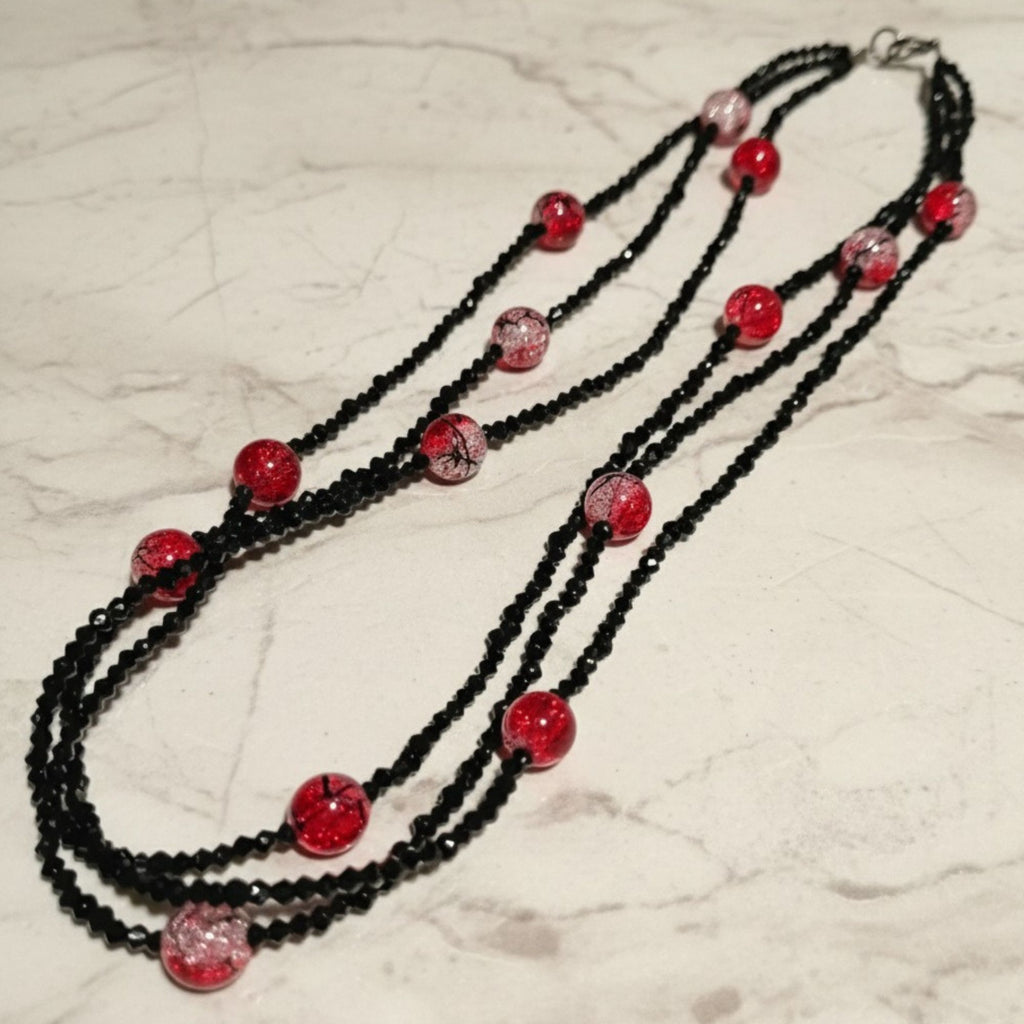 A Necklace of Strength and Expression – Black & Bold