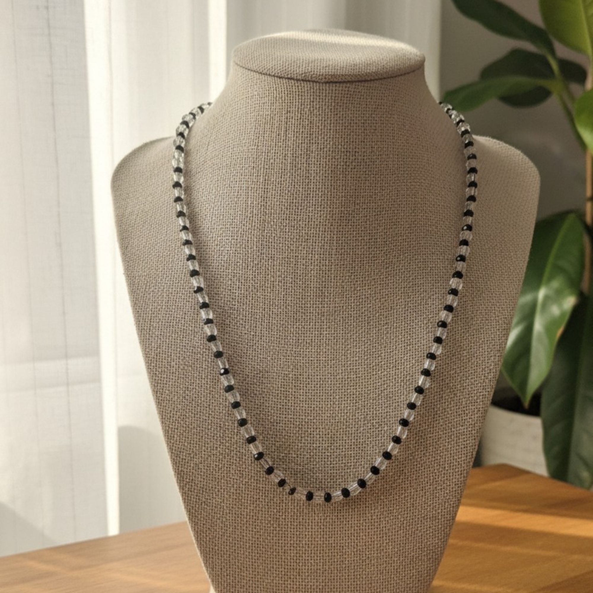 Timeless Black, Illuminated Crystal – Ebony