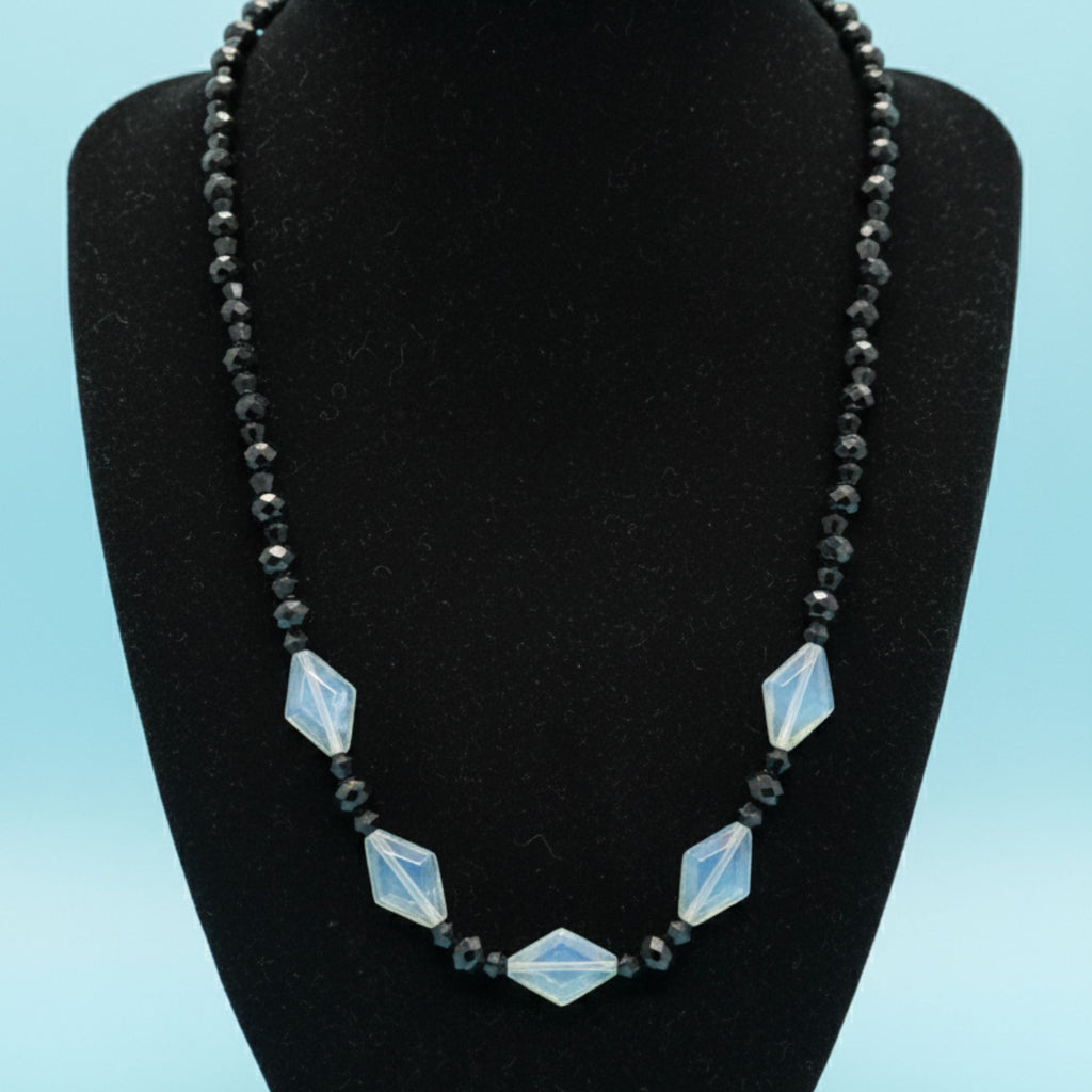 Modern Blue & Black Necklace – Blue Night