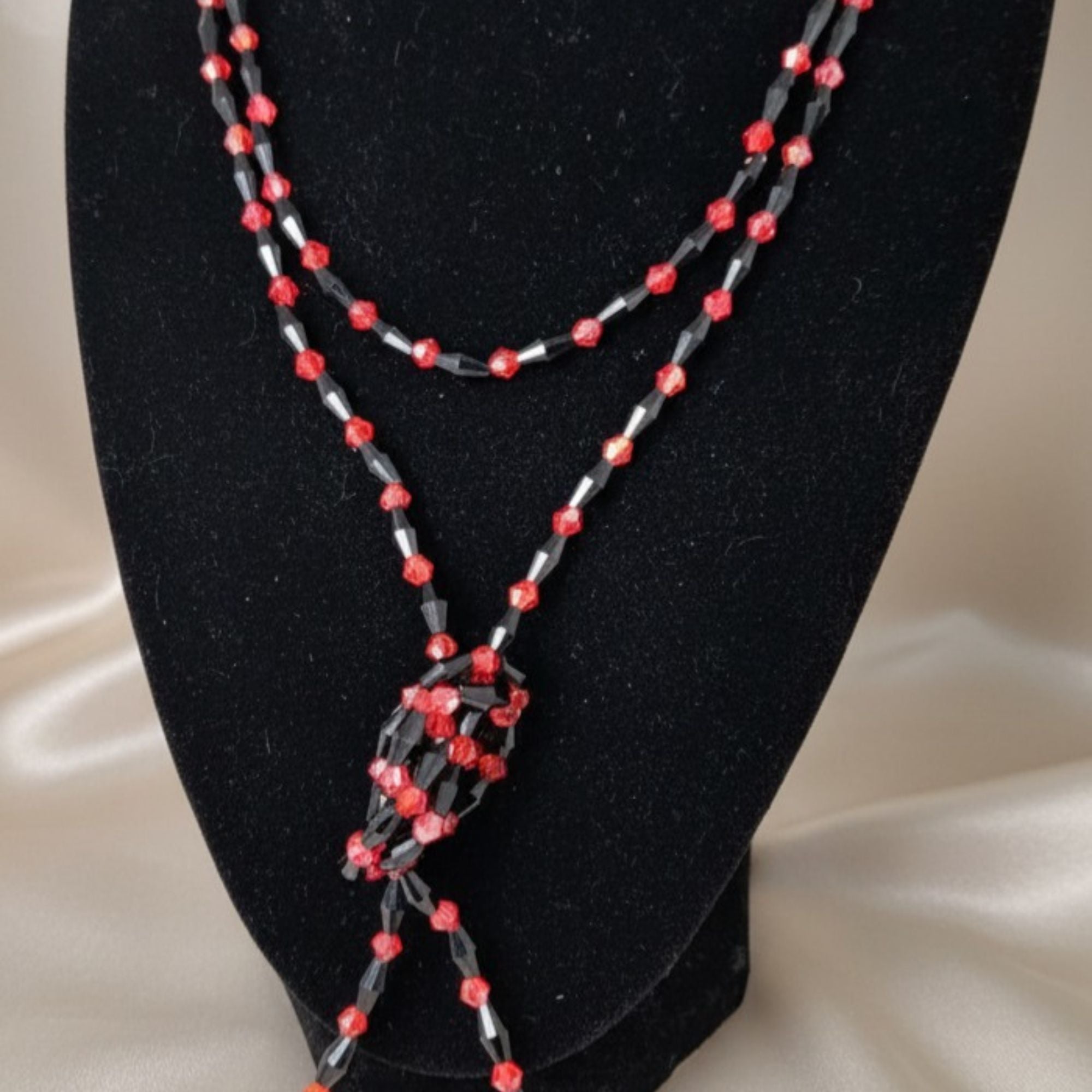 Expression in Red & Black – Ruby Rush
