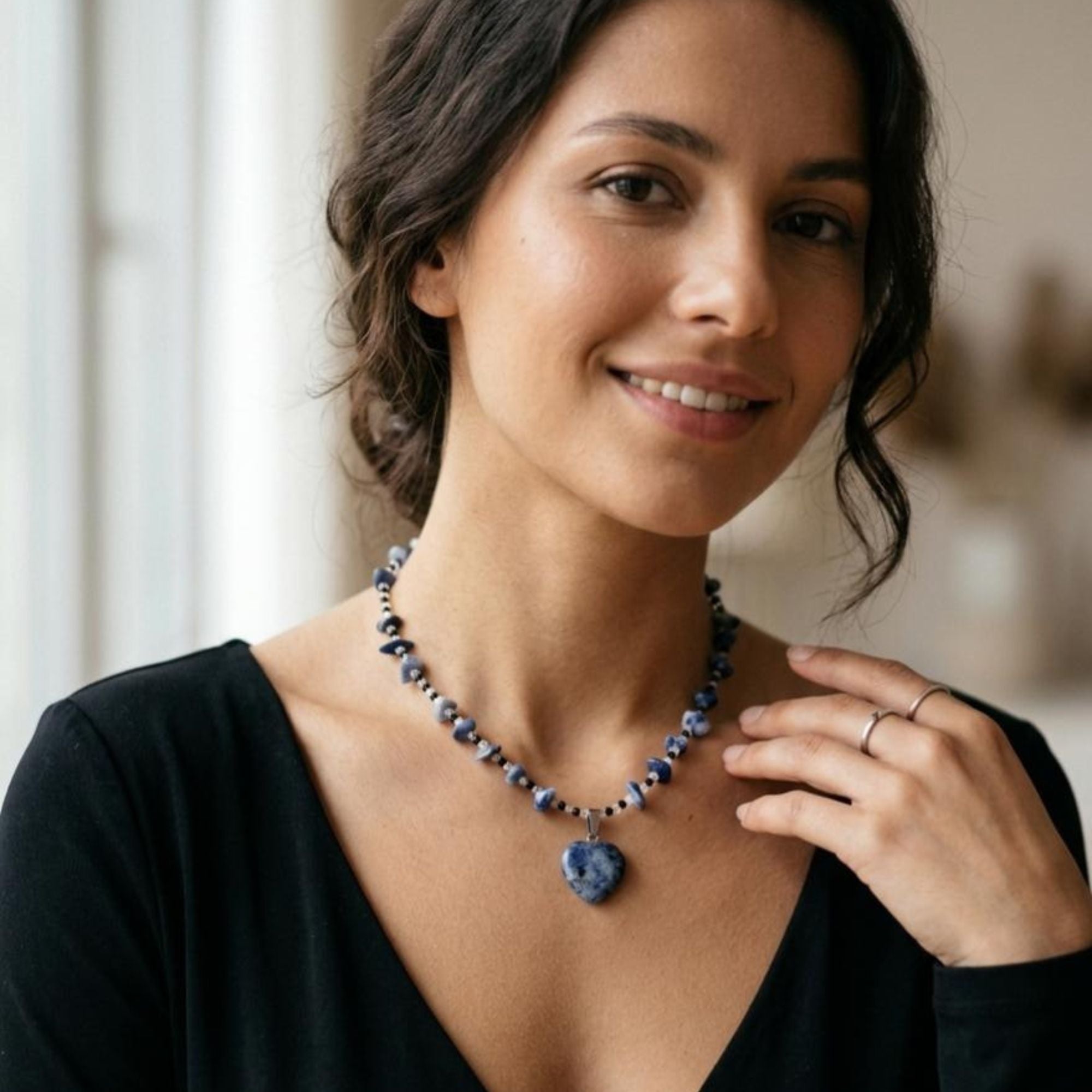 Sodalite Heart Necklace in Blue – Quiet Elegance – Maris