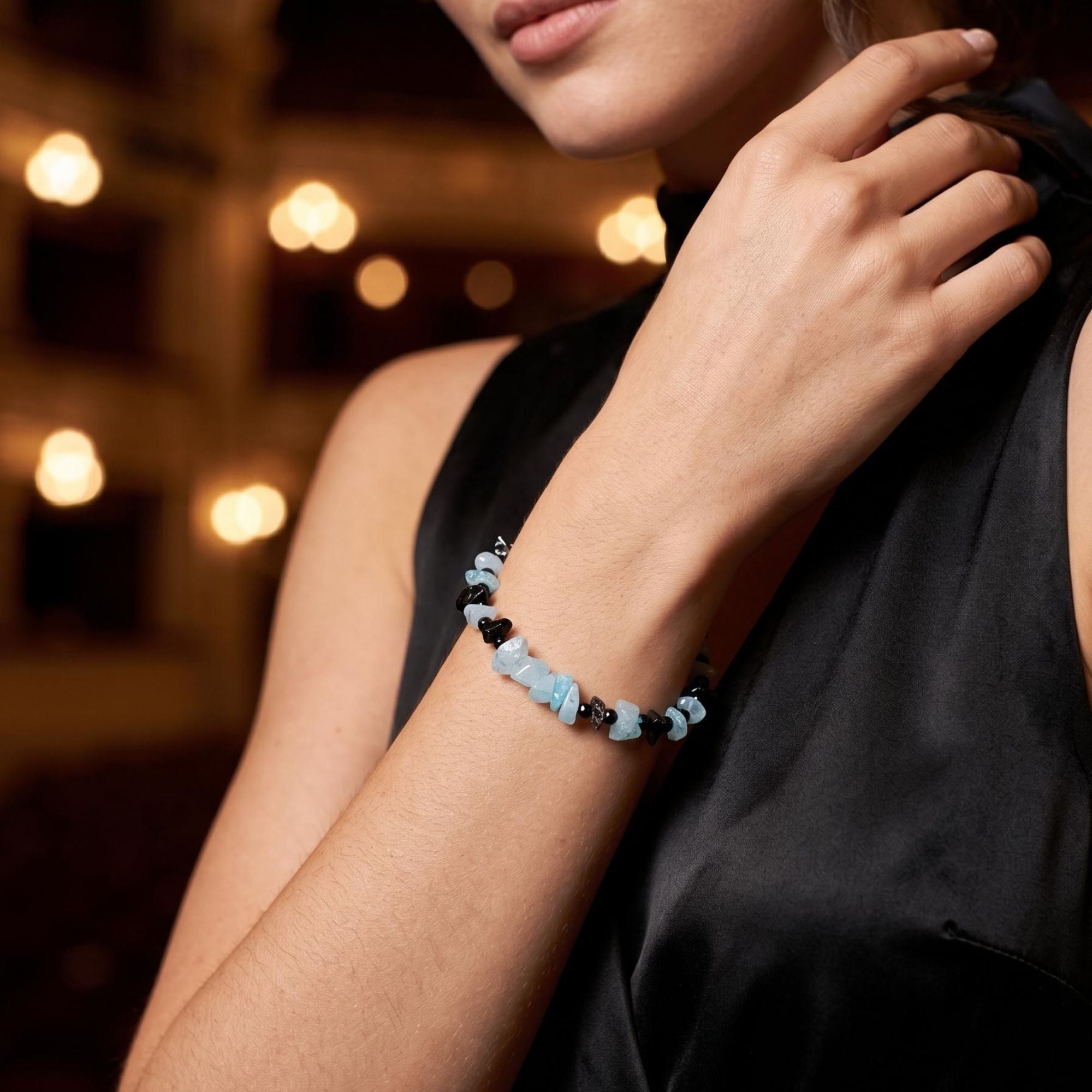Aquamarine & Onyx Gemstone Bracelet – Elegant Blue and Black Jewelry – Deneb
