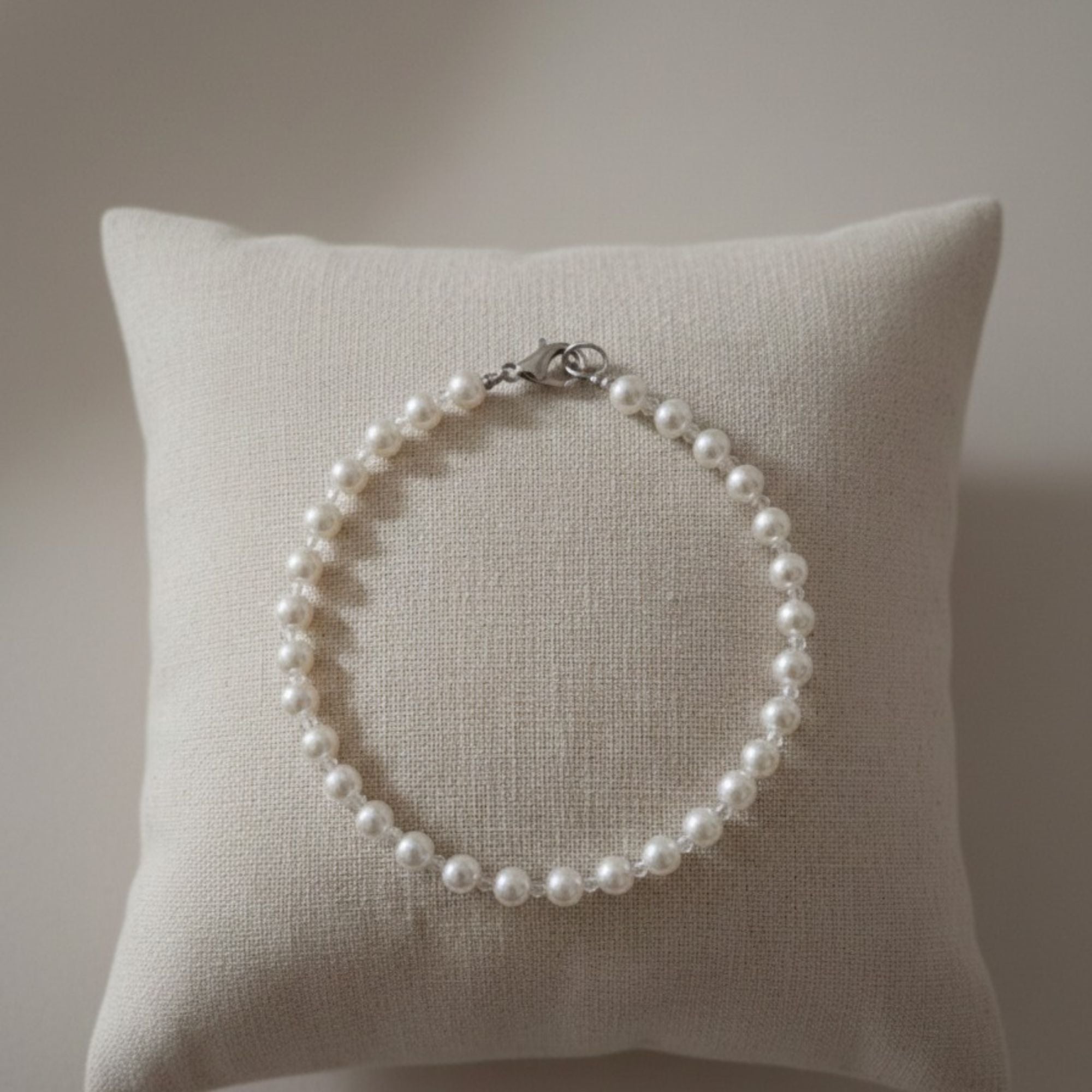 White Pearl Bracelet with Extension Chain – Lyra