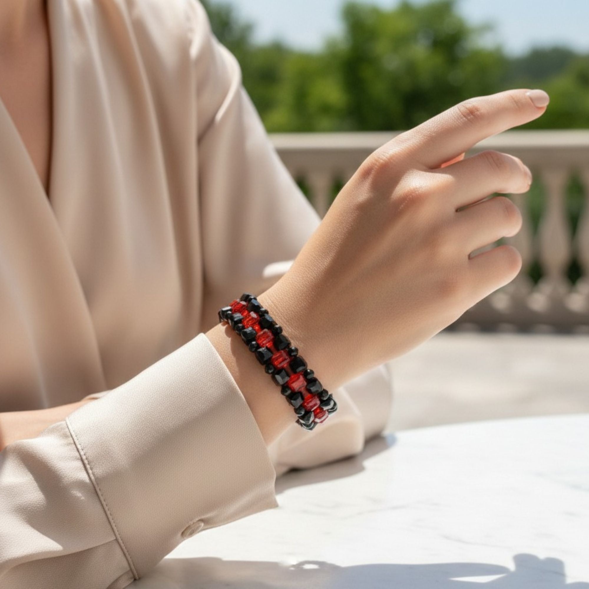 Black & Red Glass Bead Bracelet – Midnight Ruby