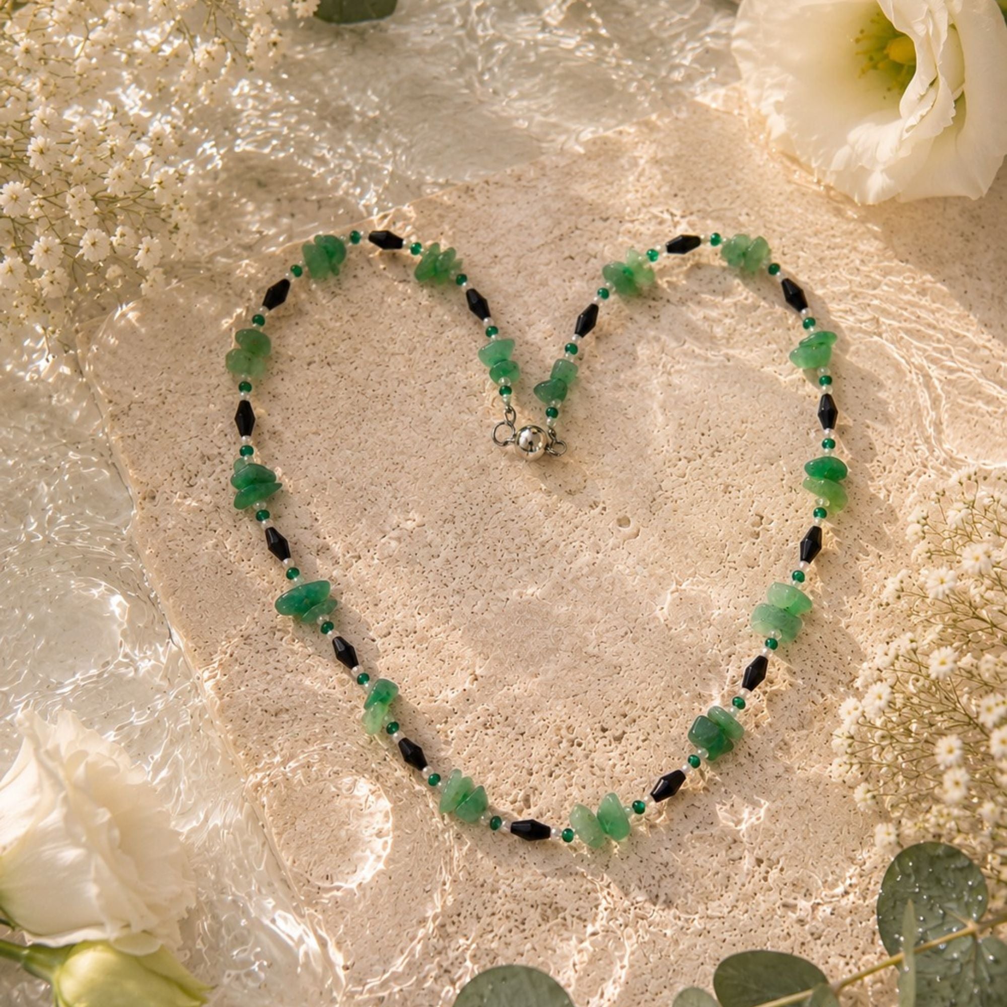 Aventurine Necklace in Green with Elegant Black Accents – Seluna