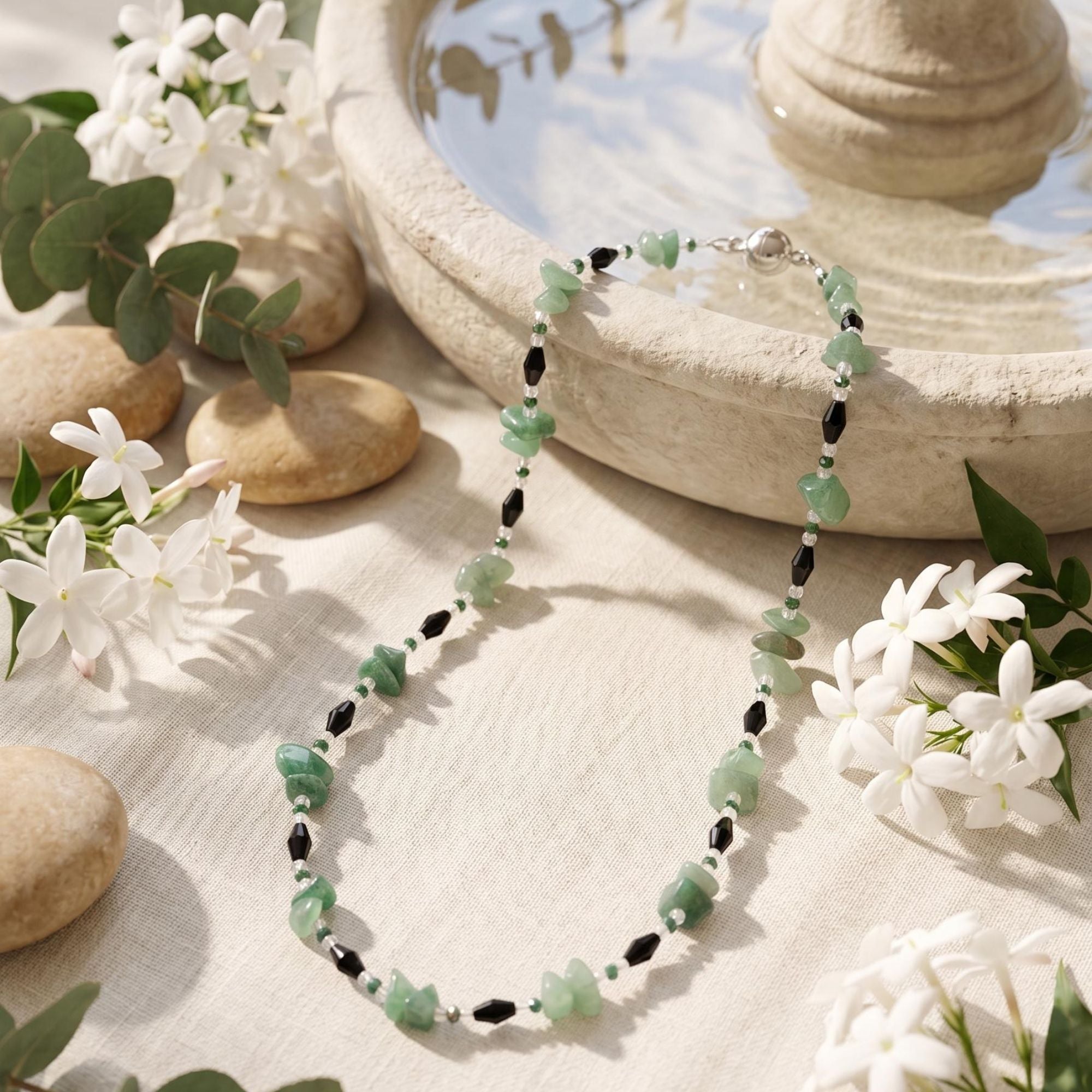 Aventurine Necklace in Green with Elegant Black Accents – Seluna