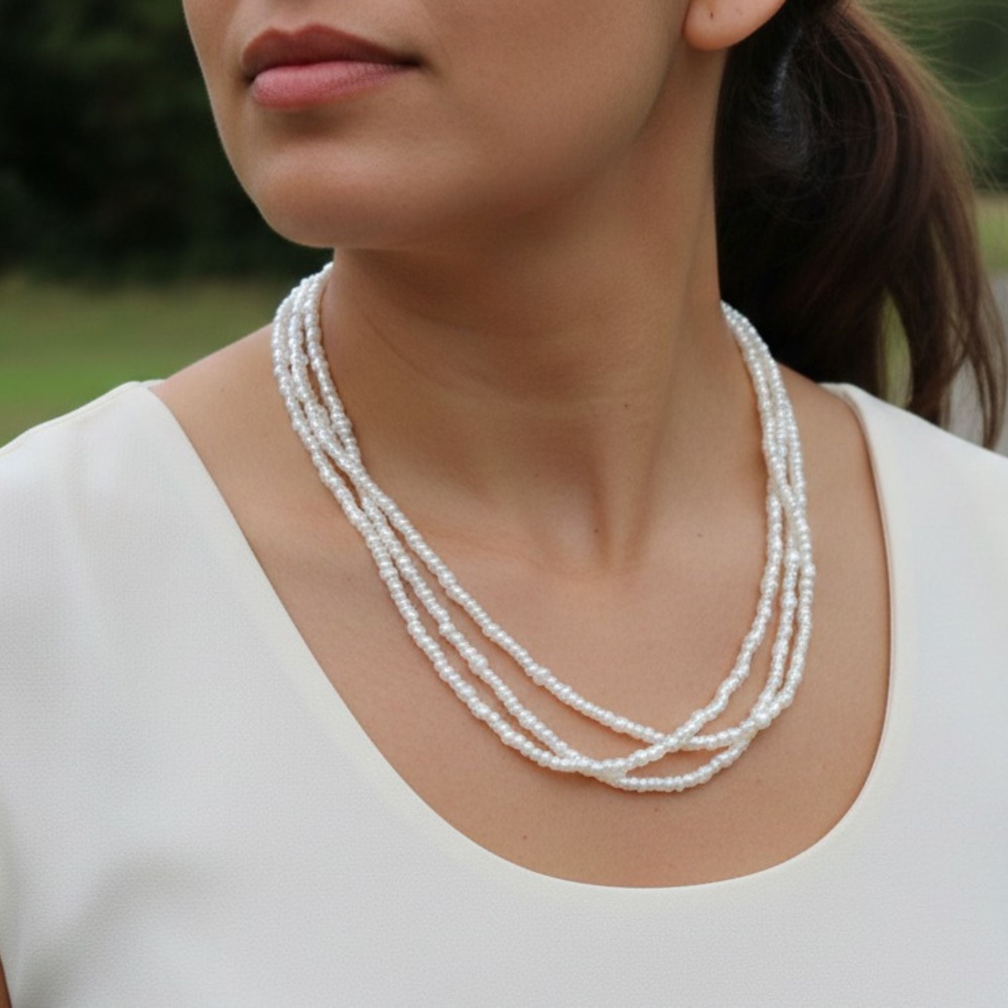 Elegant Pearl Necklace in White & Champagne – Moonlight Glow