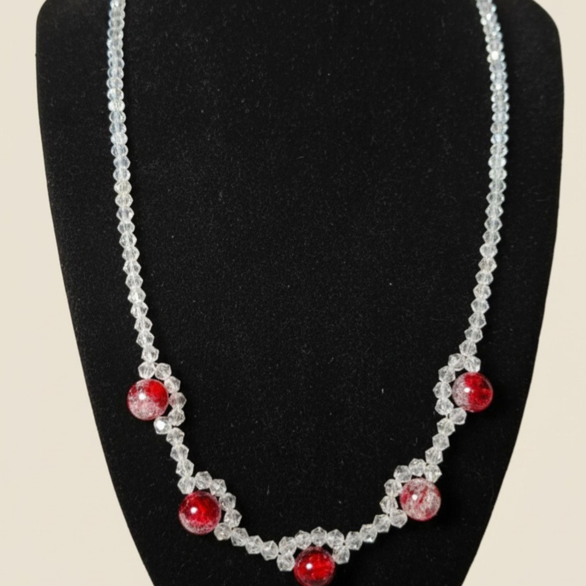 Elegant Crystal & Red Necklace – Scarlet Sparkle